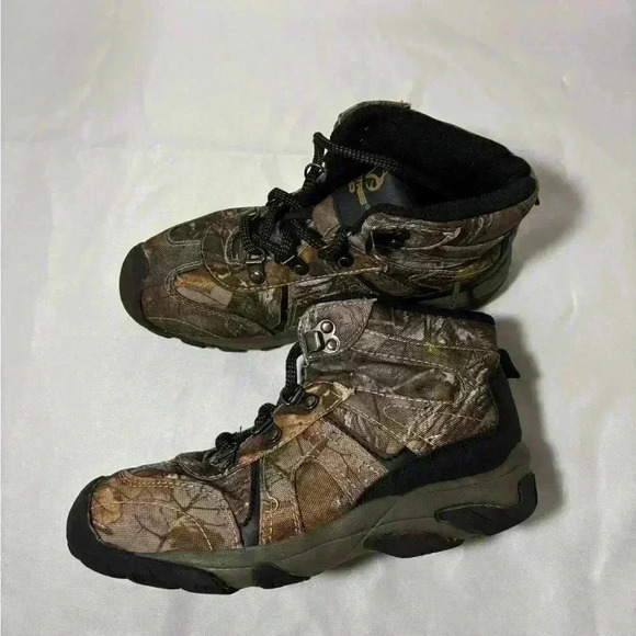 Boys size 4 realtree brand hiking boots, #O528 - Picture 6 of 6